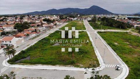 Terreno à venda em Florianópolis, Carianos, com 360 m²